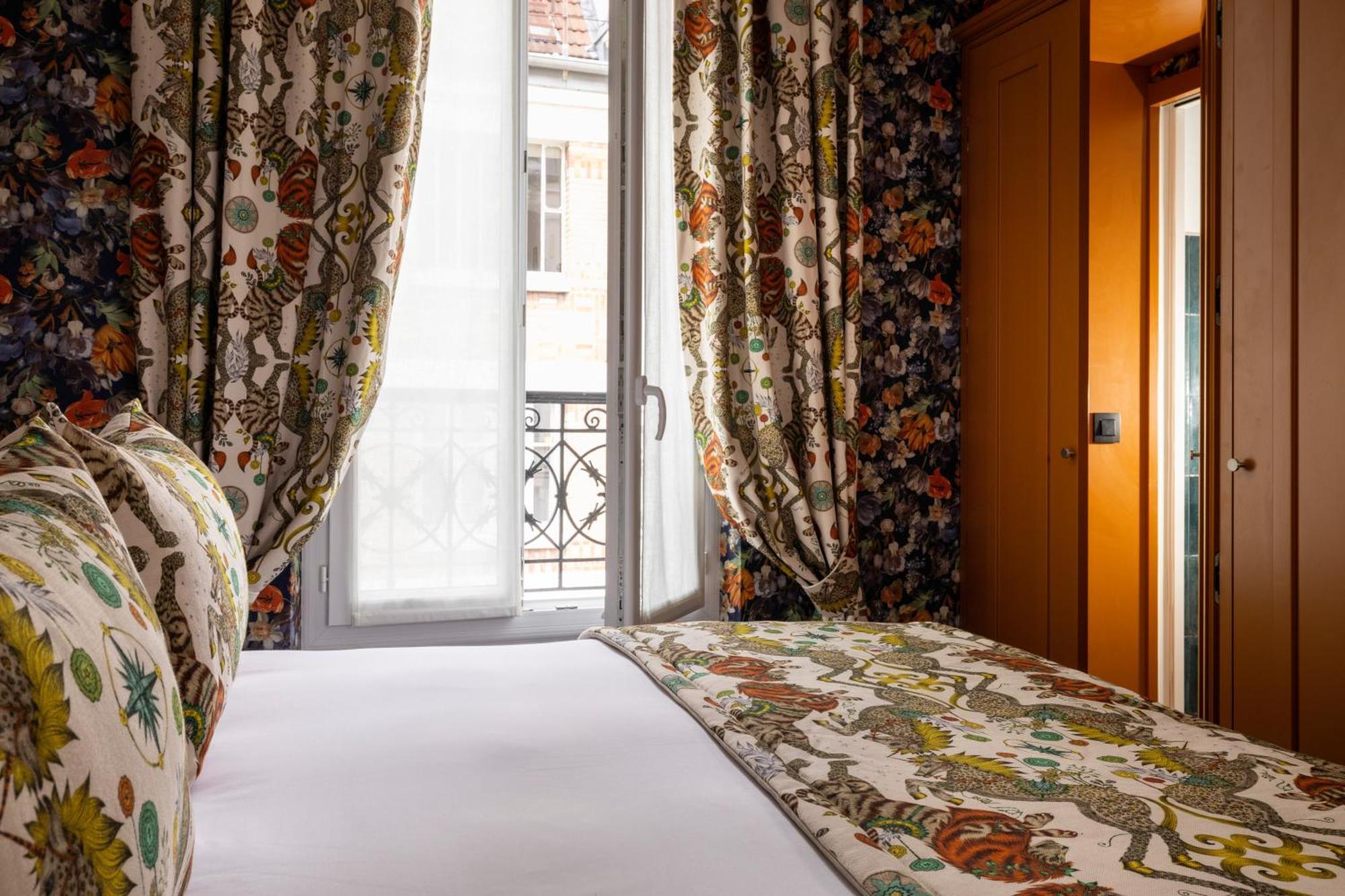 Hotel Ginette A La Folie & Spa Paris Exterior foto
